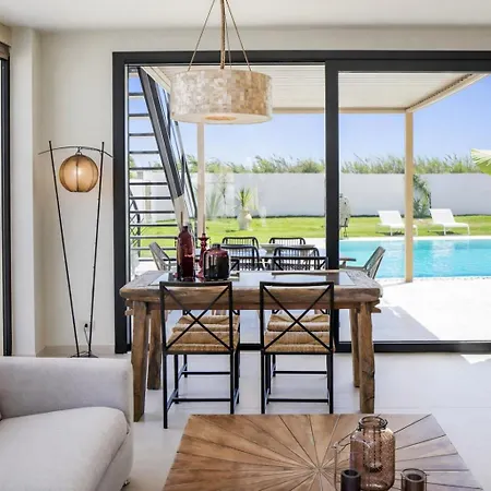Alti Vista Mare E Piscina Privata サンタ・マリア・デル・フォカッロ