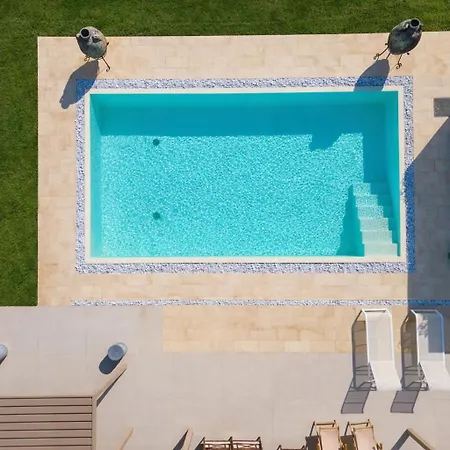 Alti Vista Mare E Piscina Privata サンタ・マリア・デル・フォカッロ
