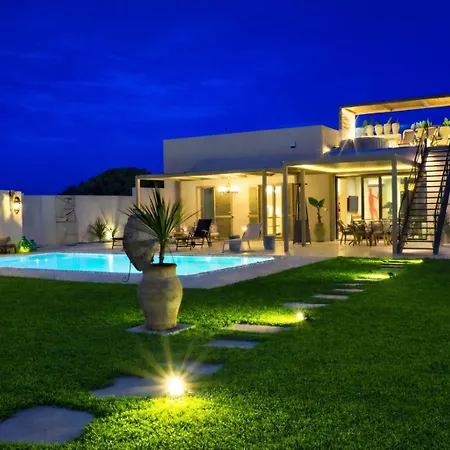 ヴィラ Alti Vista Mare E Piscina Privata サンタ・マリア・デル・フォカッロ